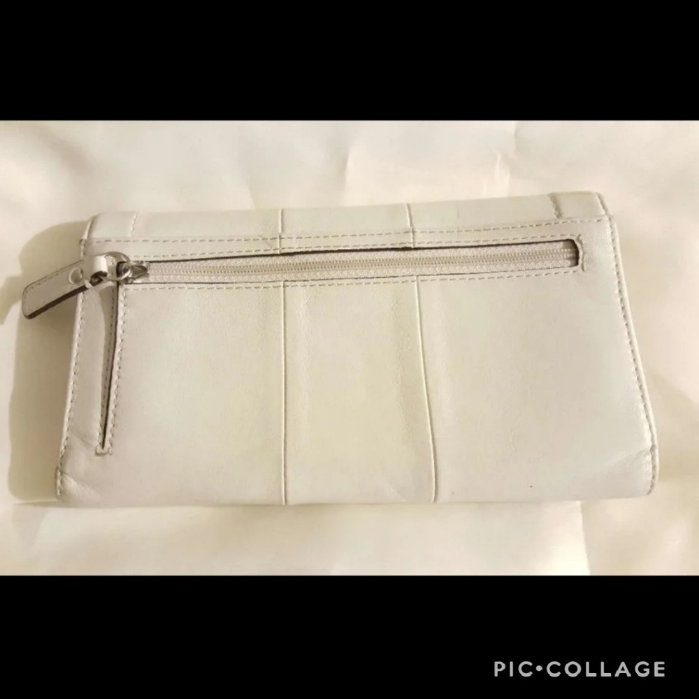 Coach Wallet - Picture 2 of 11
